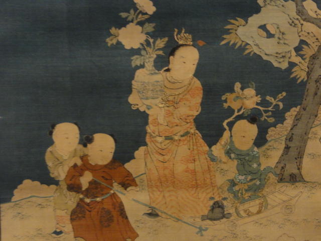 拝見 女性服や掛け軸を飾る伝統 清時代の中国の刺繍: 洋館・旅・美術館 ...